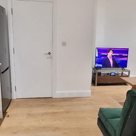 Garland Stylish Apartment 1 In Greater ロンドン エクステリア 写真