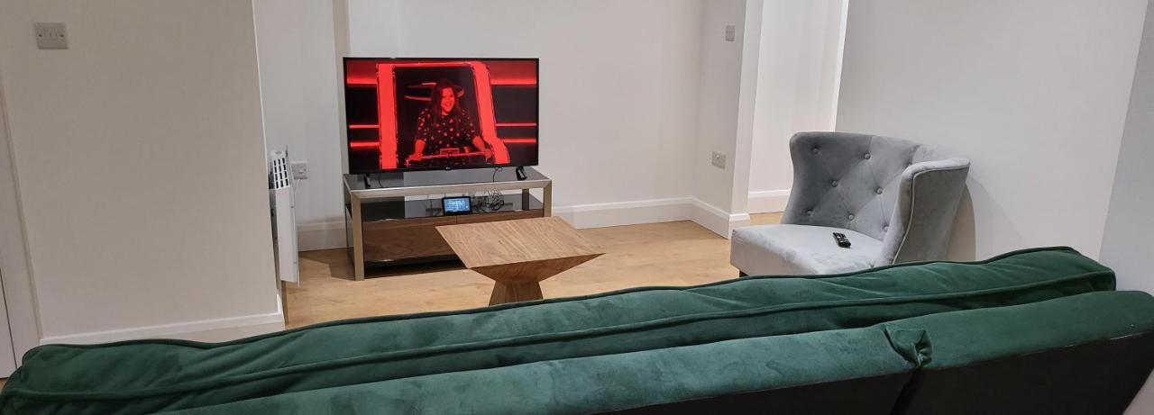 Garland Stylish Apartment 1 In Greater ロンドン エクステリア 写真